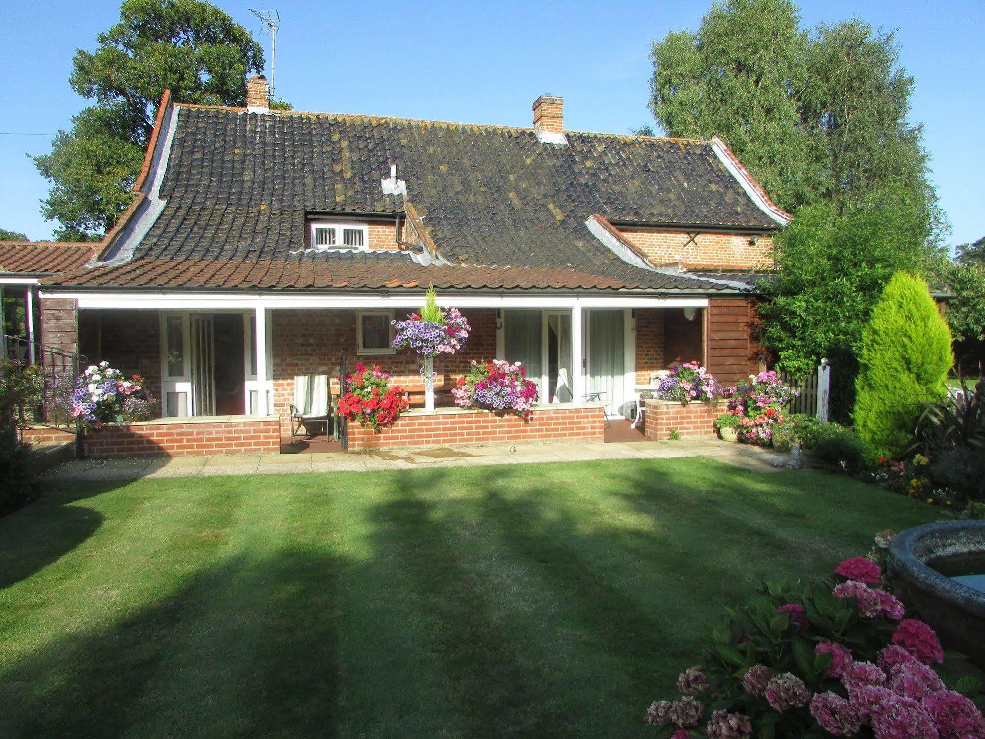 Decoy Barn Fritton Bed and Breakfast Εξωτερικό φωτογραφία
